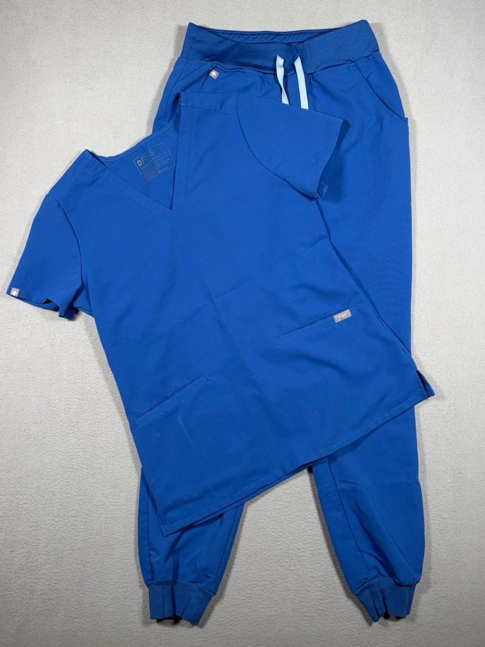 FIGS 2 Piece Scrub Set Casma Top (XS) Zamora Cargo Pant (S) Women Blue Technical